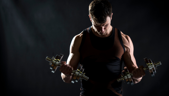 上腕二頭筋：ダンベルカール・ケーブルマシン