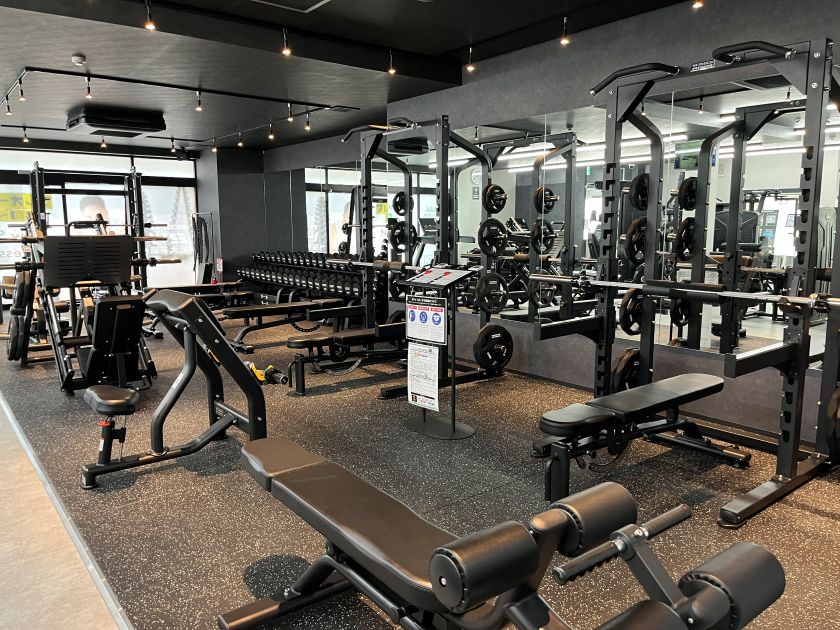 Ecofit24近大前店ジム店内