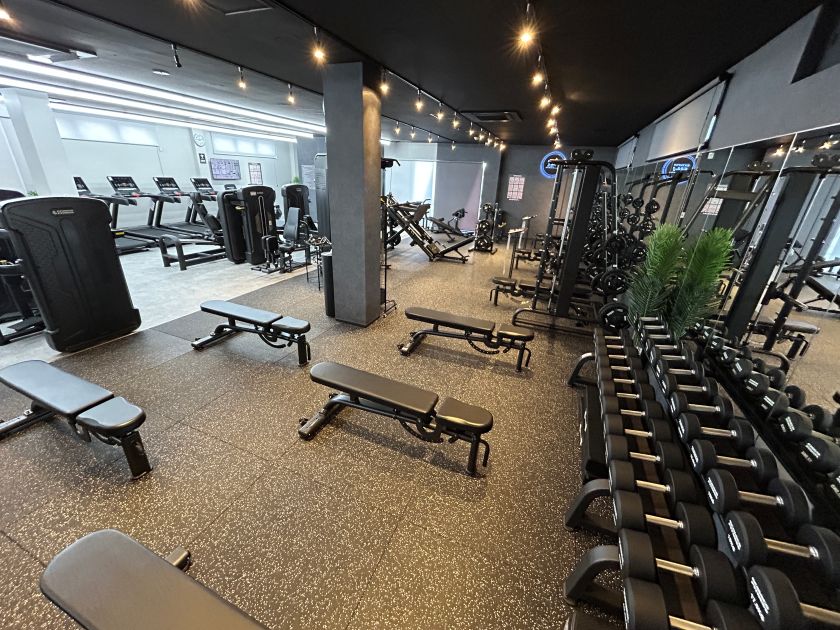 Ecofit24高根木戸店ジム店内