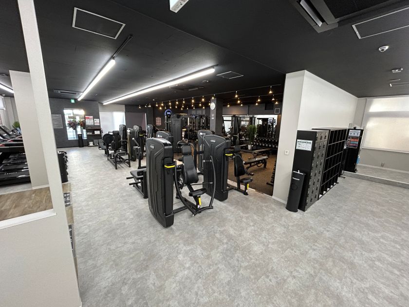 Ecofit24高根木戸店ジム店内